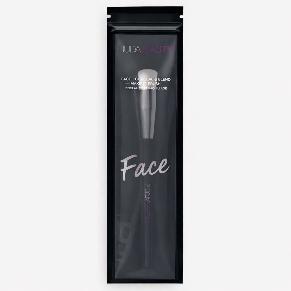 ✨ Huda Beauty Face | Conceal & Blend Makeup Brush ✨